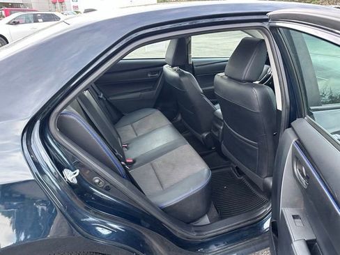 Used 2018 Toyota Corolla SE w/ SE Premium Package FWD image 9