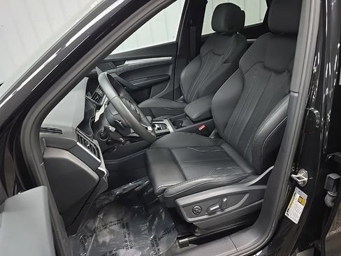 Used 2025 Audi Q5 2.0T Premium w/ Convenience Plus Package AWD/4WD image 30