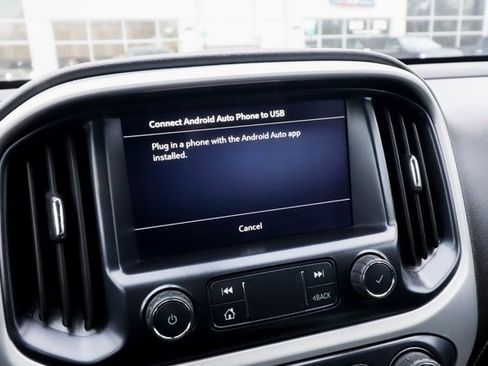 Used 2020 GMC Canyon SLE image 11