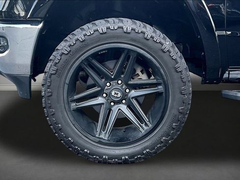Used 2019 RAM 1500 Laramie AWD/4WD image 32
