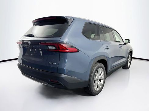 New 2026 Toyota Grand Highlander FWD image 9