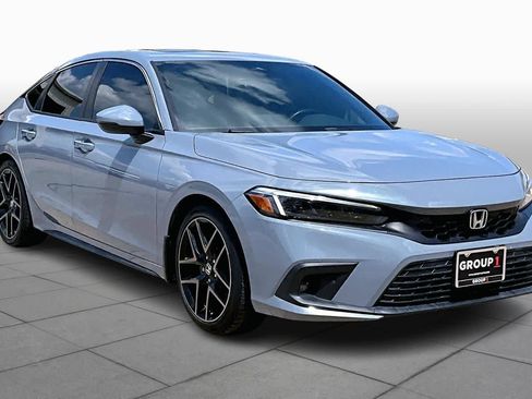 Used 2022 Honda Civic Sport Touring image 3