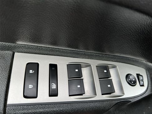 Used 2011 GMC Sierra 2500 SLE w/ SLE Preferred Package image 13