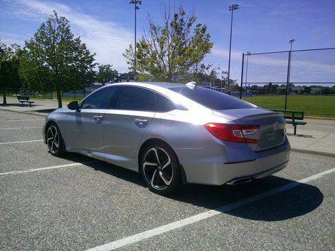 Used 2018 Honda Accord Sport image 85