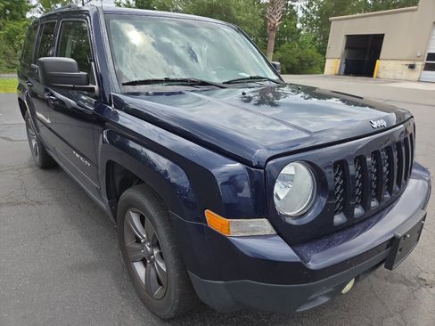 Used 2015 Jeep Patriot High Altitude FWD image 8