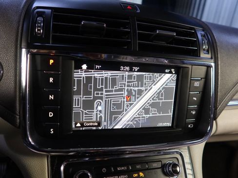 Used 2017 Lincoln Continental Select w/ Technology Package image 22