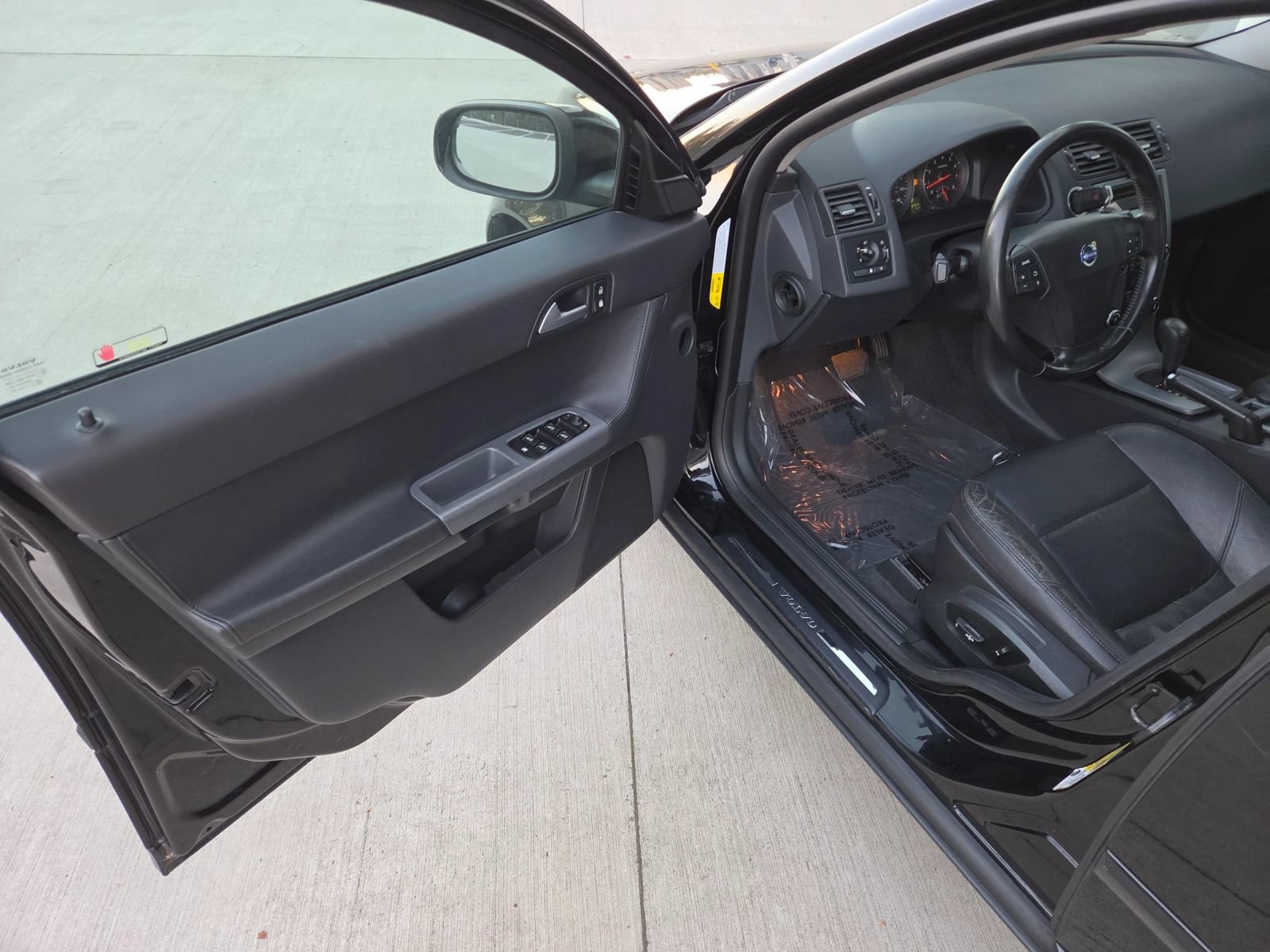 Used 2008 Volvo S40 2.4i FWD image 10