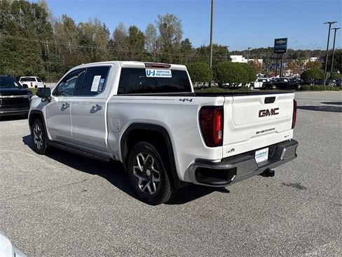 Used 2022 GMC Sierra 1500 SLT w/ SLT Convenience Package image 5