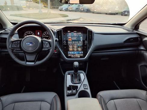 Certified 2025 Subaru Crosstrek 2.5i Limited w/ Popular Package #3A AWD/4WD image 5