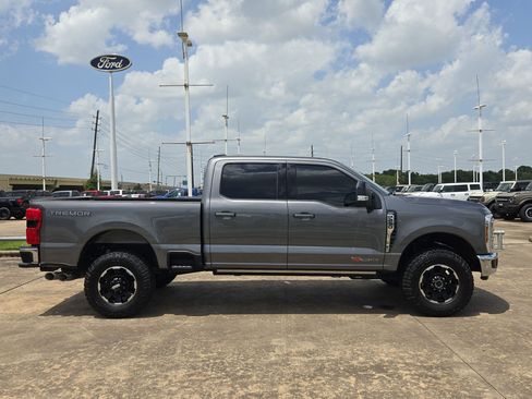 Used 2025 Ford F250 Lariat w/ Lariat Ultimate Package AWD/4WD image 2