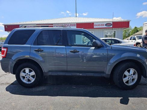 Used 2010 Ford Escape XLT AWD/4WD image 5