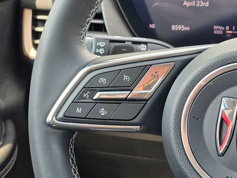 Used 2025 Buick Envision Sport Touring AWD/4WD image 39