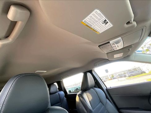 Used 2022 Mitsubishi Outlander SE image 12