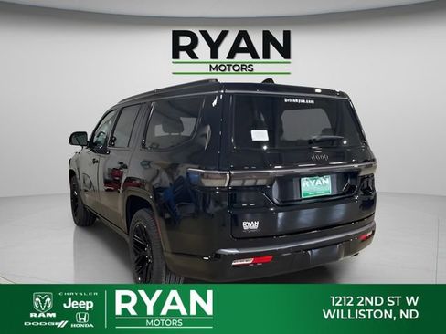 New 2026 Jeep Grand Wagoneer Limited AWD/4WD image 5