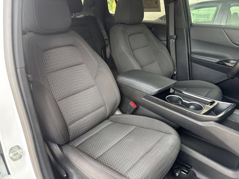 Used 2025 Chevrolet Equinox LT FWD image 37