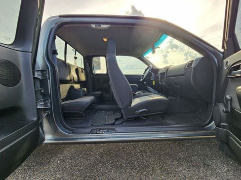 Used 2010 GMC Canyon SLE RWD image 20