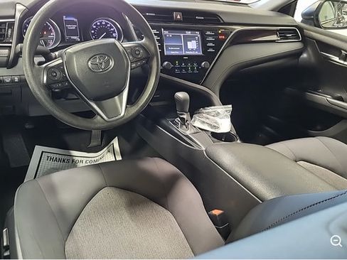 Used 2020 Toyota Camry LE w/ Convenience Package FWD image 3