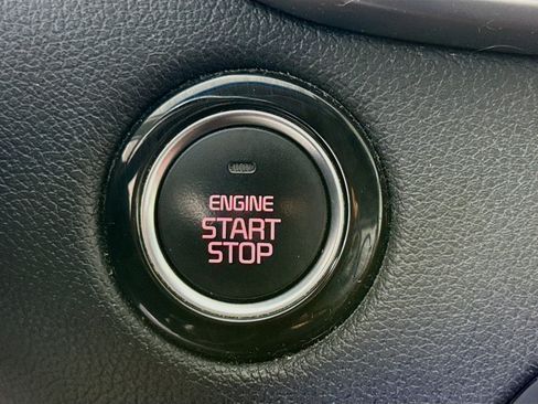 Used 2017 Kia Sorento SX image 21