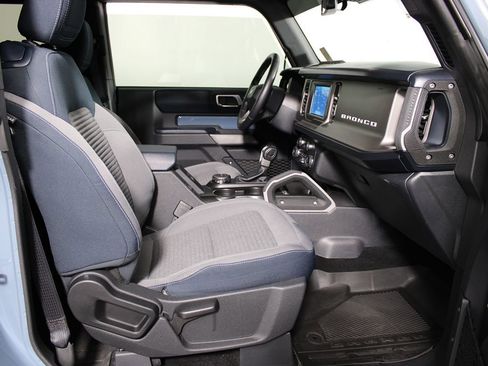 Used 2022 Ford Bronco Outer Banks image 8