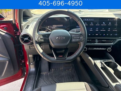Used 2026 Chevrolet Equinox EV RS FWD image 16