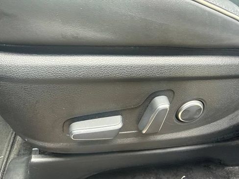 Used 2024 Hyundai Palisade SEL FWD image 11