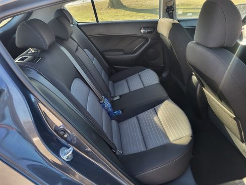 Used 2016 Kia Forte EX image 14