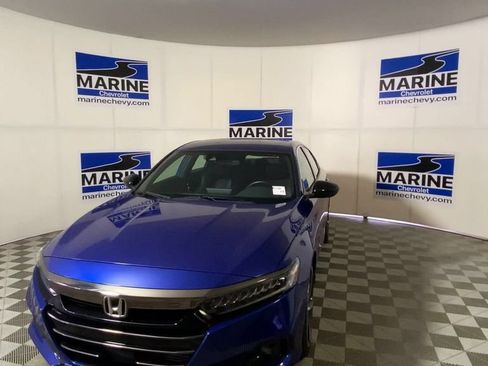 Used 2022 Honda Accord Sport image 5