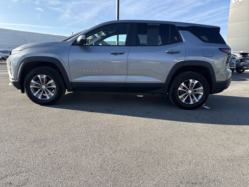 Used 2025 Chevrolet Equinox LT image 7