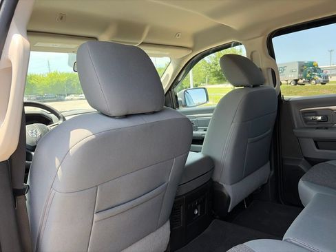 Used 2018 RAM 1500 Big Horn AWD/4WD image 39
