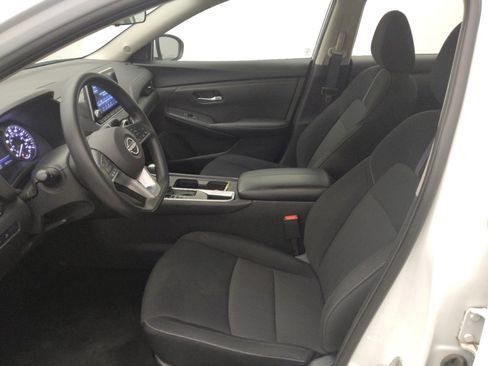 Used 2024 Nissan Sentra SV image 17