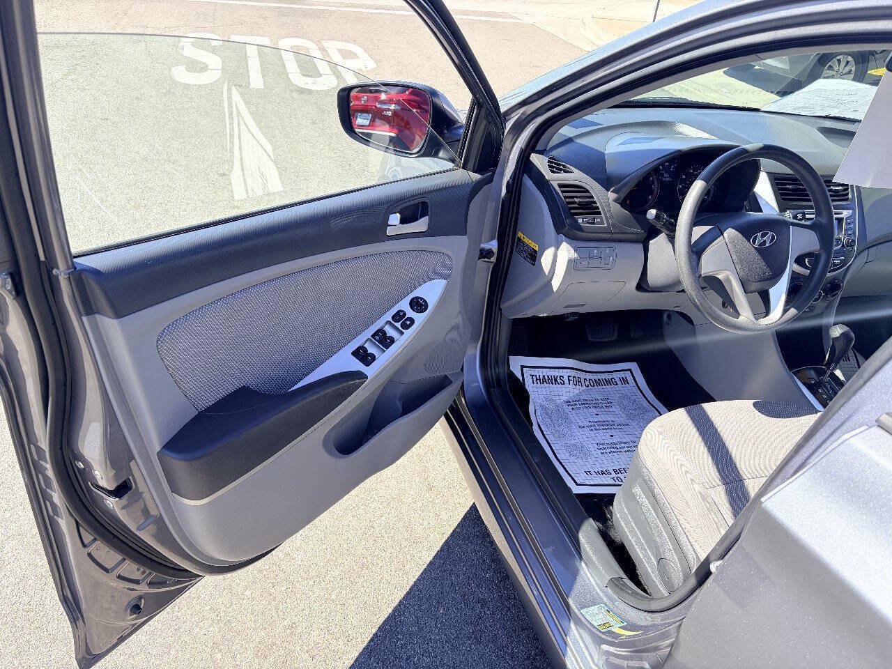 Used 2013 Hyundai Accent GLS FWD image 13