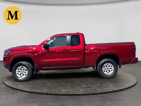 Used 2024 Nissan Frontier SV w/ Technology Package AWD/4WD image 2