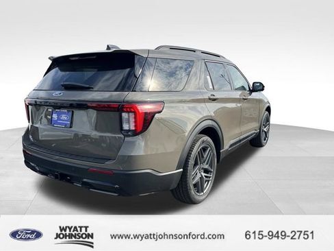 New 2026 Ford Explorer ST-Line w/ ST-Line Street Pack image 3