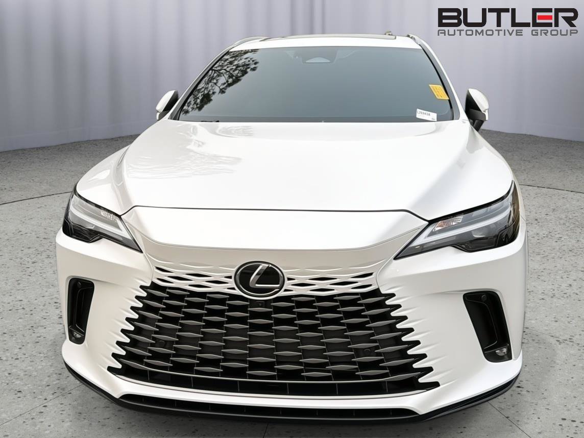 Used 2025 Lexus RX 350 Premium w/ Convenience Package FWD image 3
