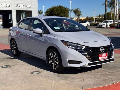 New 2025 Nissan Versa SV image 2