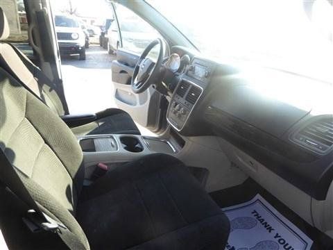 Used 2013 Dodge Grand Caravan SXT FWD image 16