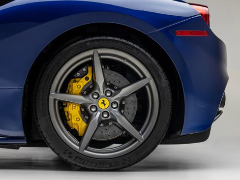 Certified 2018 Ferrari 488 GTB image 11