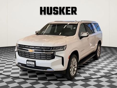 Certified 2023 Chevrolet Suburban Premier image 6