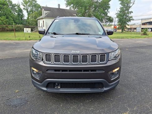 Used 2021 Jeep Compass Latitude w/ Driver Assistance Group image 2