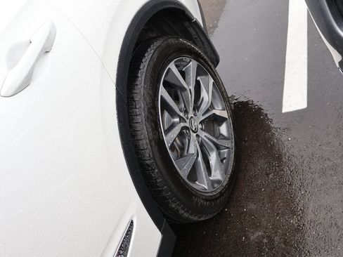 Used 2024 Acura MDX SH-AWD w/ Technology Package image 12