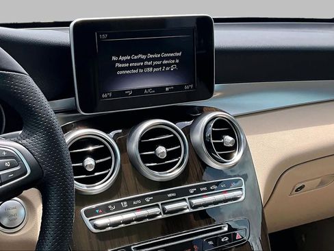 Used 2019 Mercedes-Benz GLC 300 image 7
