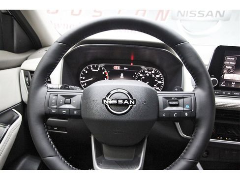 New 2026 Nissan Rogue SV image 14