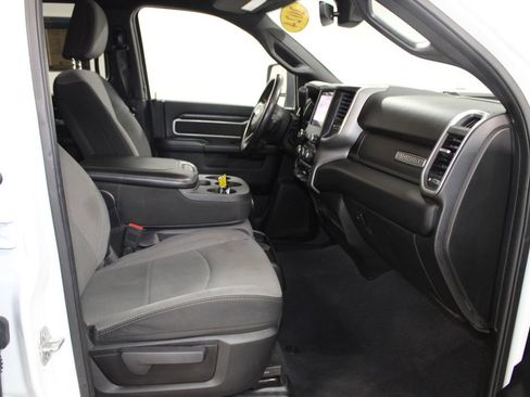 Used 2024 RAM 2500 Big Horn image 30