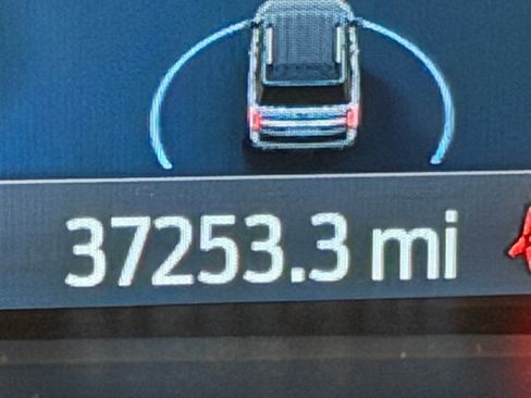 Used 2023 Ford Expedition Limited image 20