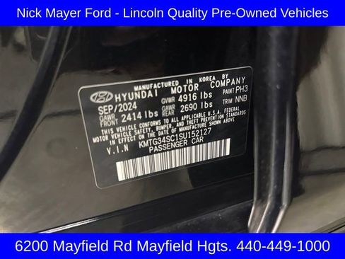 Used 2025 Genesis G70 2.5T image 33