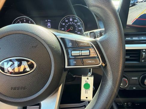 Certified 2021 Kia Forte LXS FWD image 29