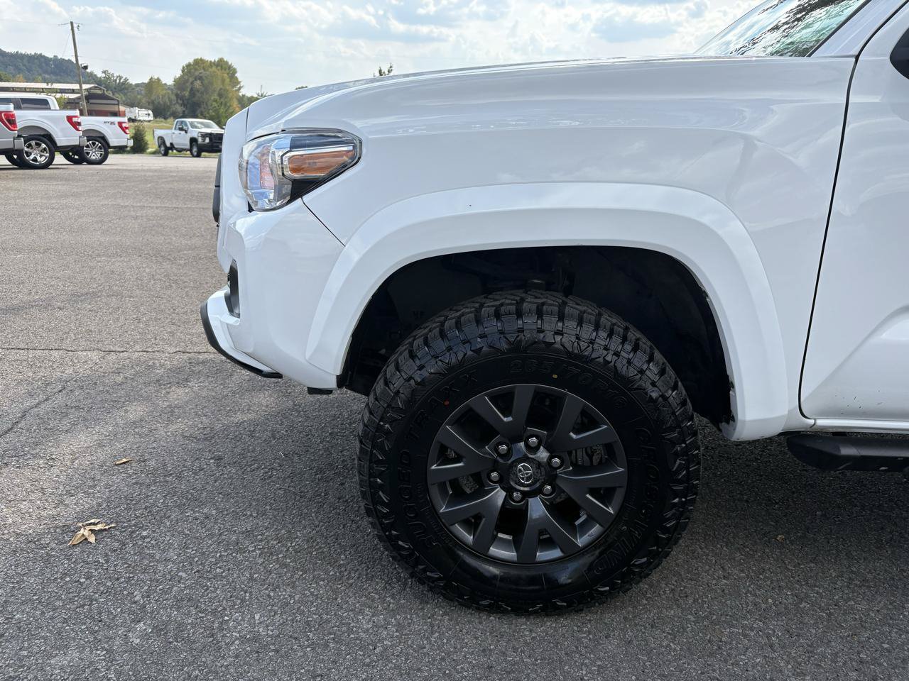 Used 2023 Toyota Tacoma SR5 RWD image 29