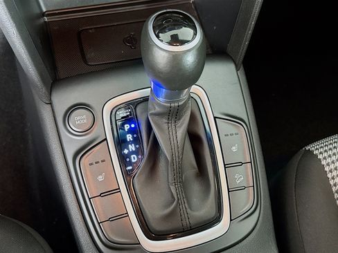 Used 2020 Hyundai Kona SEL Plus image 19