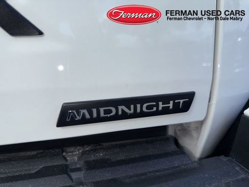 Used 2023 Nissan Frontier SV w/ Midnight Edition Package image 11