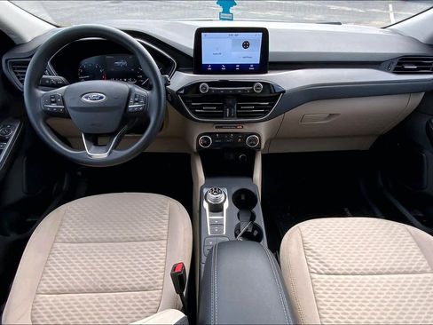 Used 2021 Ford Escape SE image 15